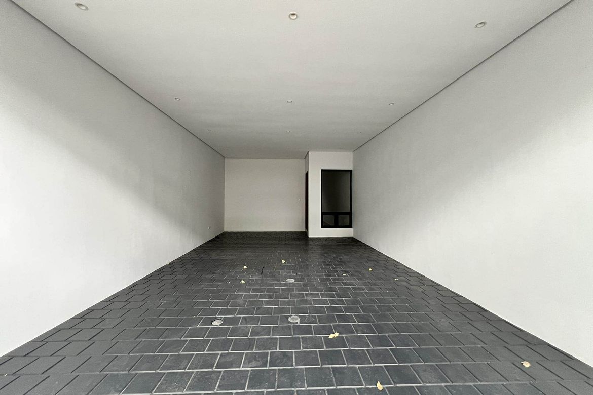 4 Bedroom Townhouse for Sale in Quirino 2-A, Quezon City, Metro Manila near LRT-2 Anonas – photo 3
