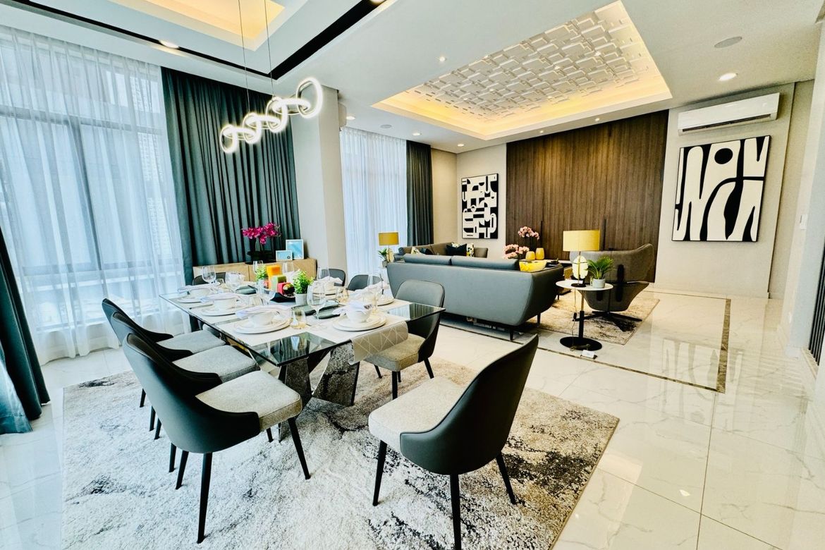 4 Bedroom Townhouse for Sale in Sacred Heart, Quezon City, Metro Manila near MRT-3 Kamuning