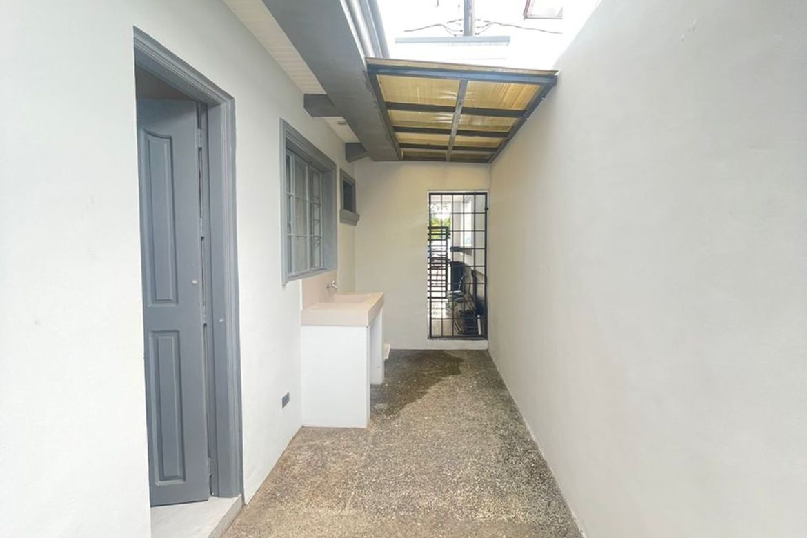 4 Bedroom Townhouse for Sale in Salapan, San Juan, Metro Manila near LRT-2 J. Ruiz – photo 4