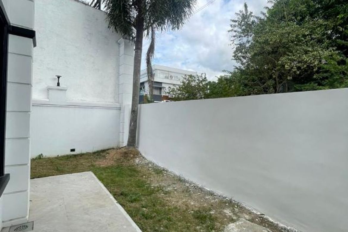4 Bedroom Townhouse for Sale in Salapan, San Juan, Metro Manila near LRT-2 J. Ruiz – photo 6