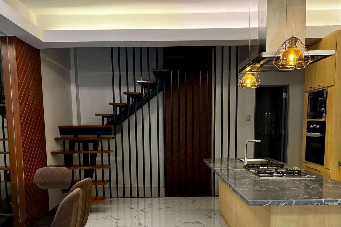 4 Bedroom Townhouse for Sale in San Antonio, Makati City – photo 10
