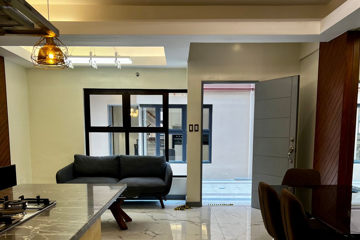4 Bedroom Townhouse for Sale in San Antonio, Makati City – photo 12