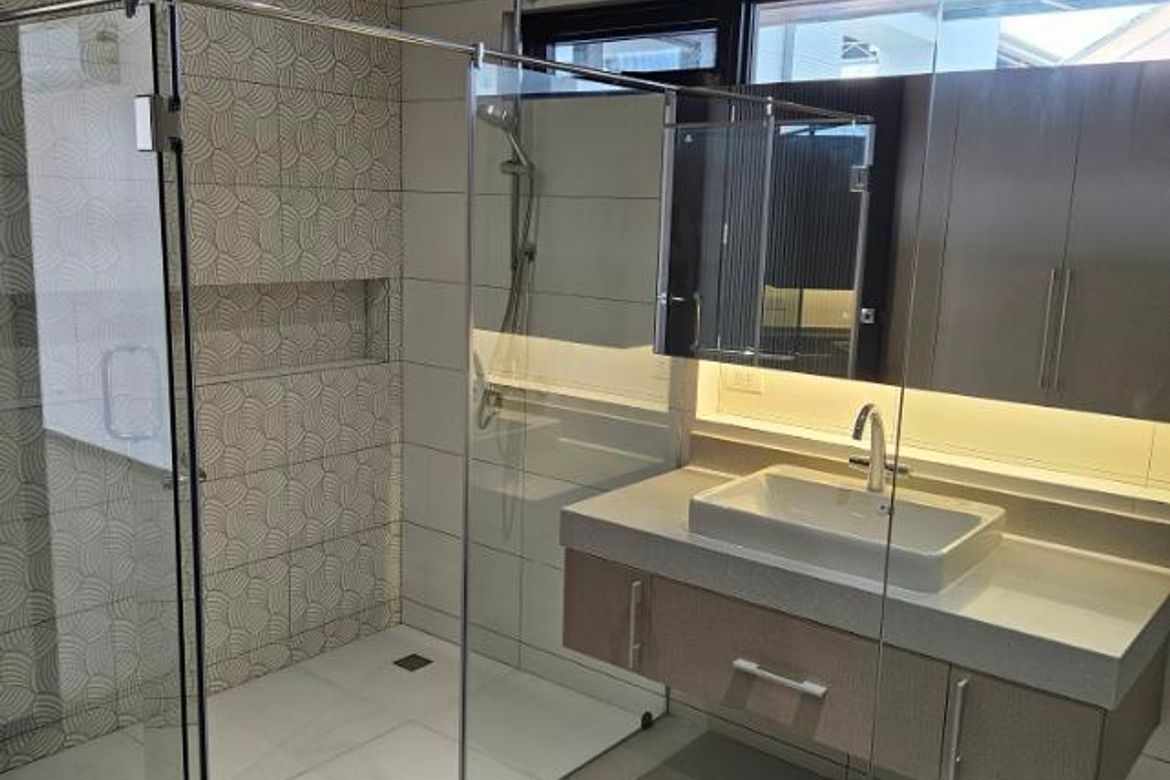4 Bedroom Townhouse for Sale in San Isidro, Parañaque, Metro Manila – photo 4