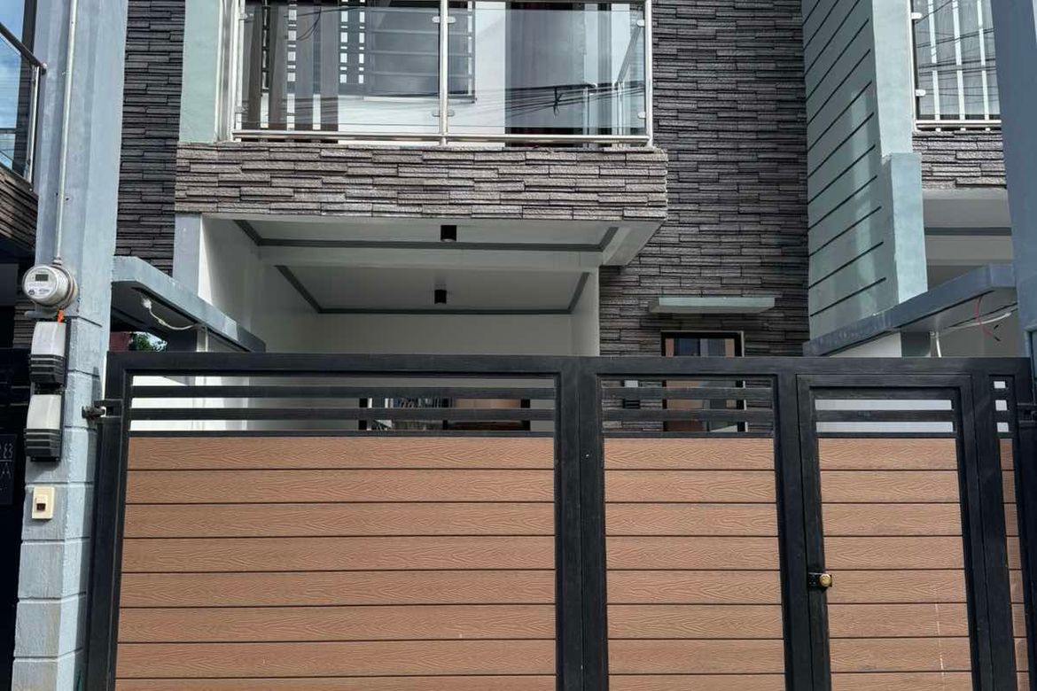4 Bedroom Townhouse for Sale in San Luis, Antipolo, Rizal