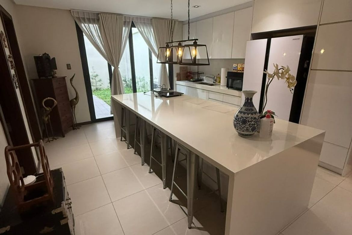 4 Bedroom Townhouse for Sale in San Martin de Porres, Parañaque, Metro Manila – photo 5