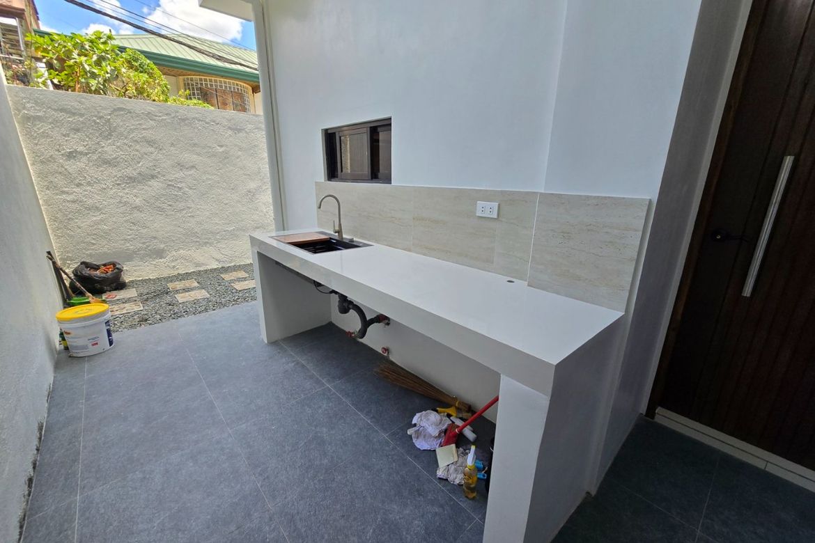 4 Bedroom Townhouse for Sale in San Roque, Antipolo, Rizal – photo 3