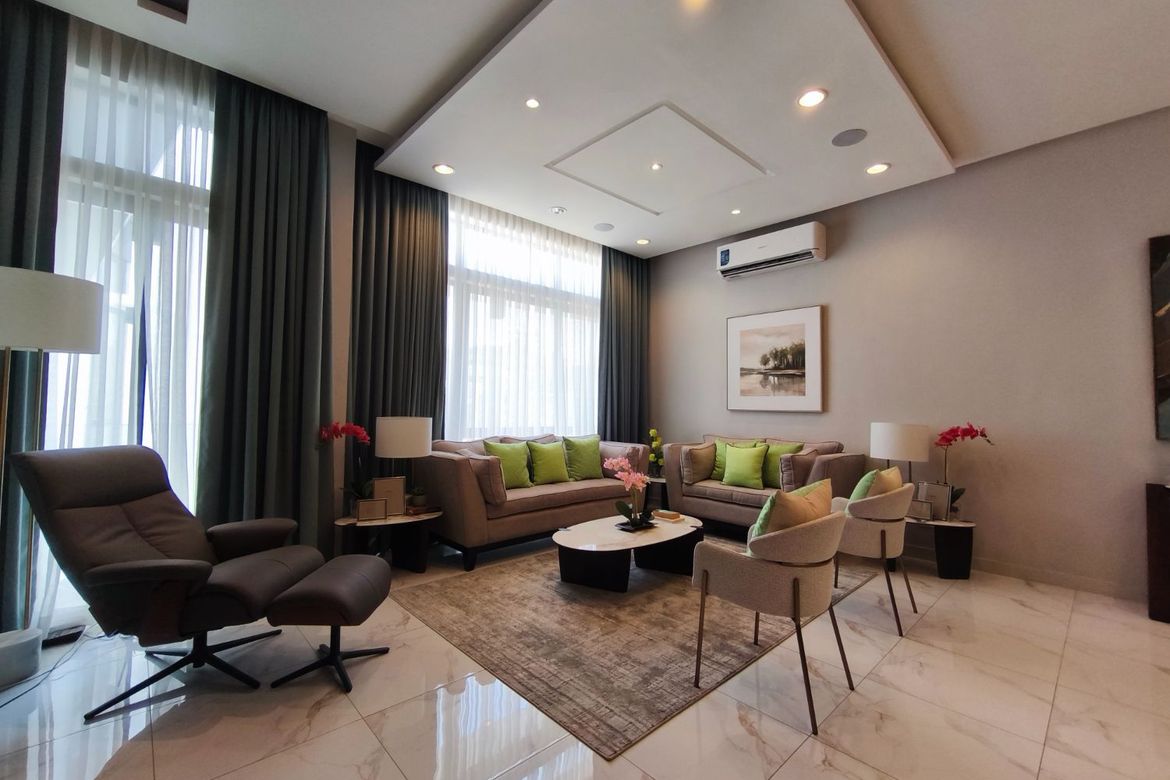 4 Bedroom Townhouse for Sale in Santa Cruz, Manila, Metro Manila near LRT-1 Tayuman – photo 8