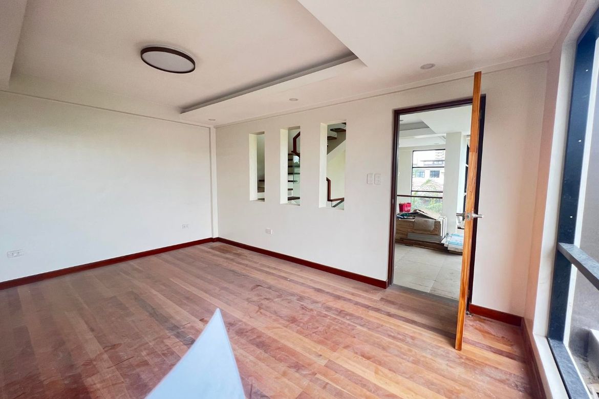 4 Bedroom Townhouse for Sale in Santa Mesa, Manila, Metro Manila near LRT-2 V. Mapa – photo 4