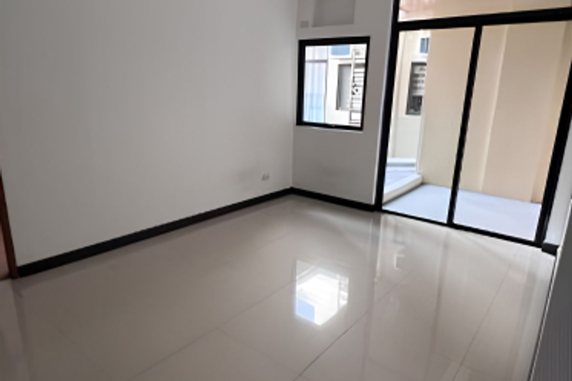 4 Bedroom Townhouse for Sale in Sikatuna Village, Quezon City, Metro Manila