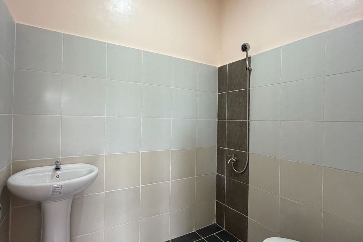 4 Bedroom Townhouse for Sale in Songculan, Dauis, Bohol – photo 2