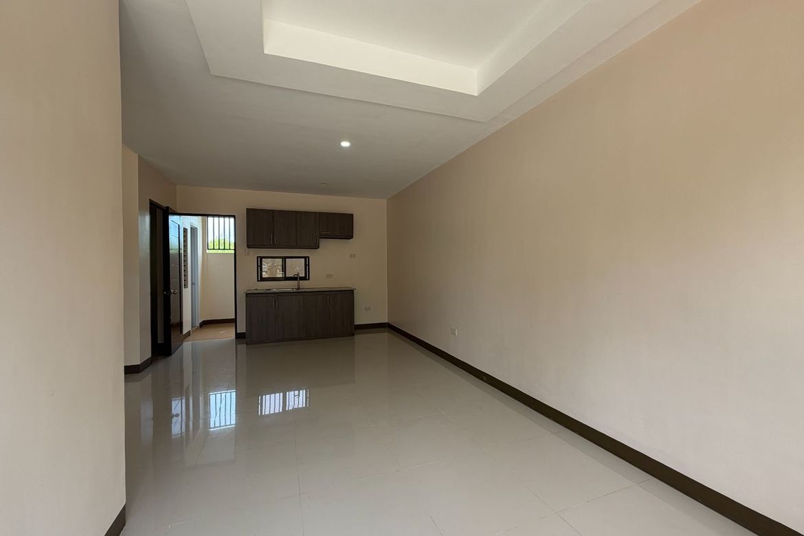 4 Bedroom Townhouse for Sale in Songculan, Dauis, Bohol – photo 6