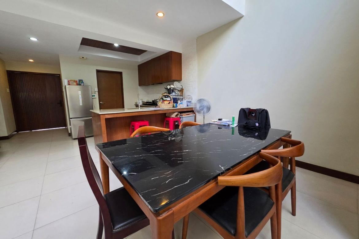 4 Bedroom Townhouse for Sale in Subangdaku, Mandaue, Cebu