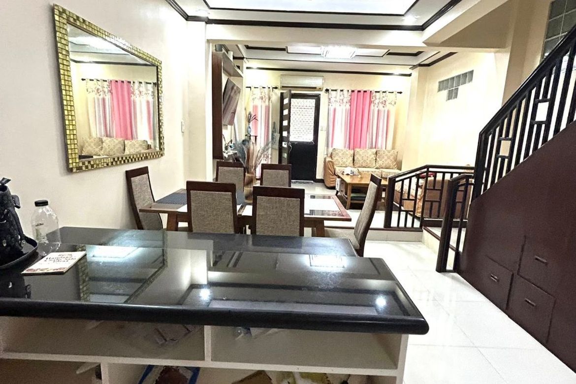 4 Bedroom Townhouse for Sale in Talon Tres, Las Piñas, Metro Manila