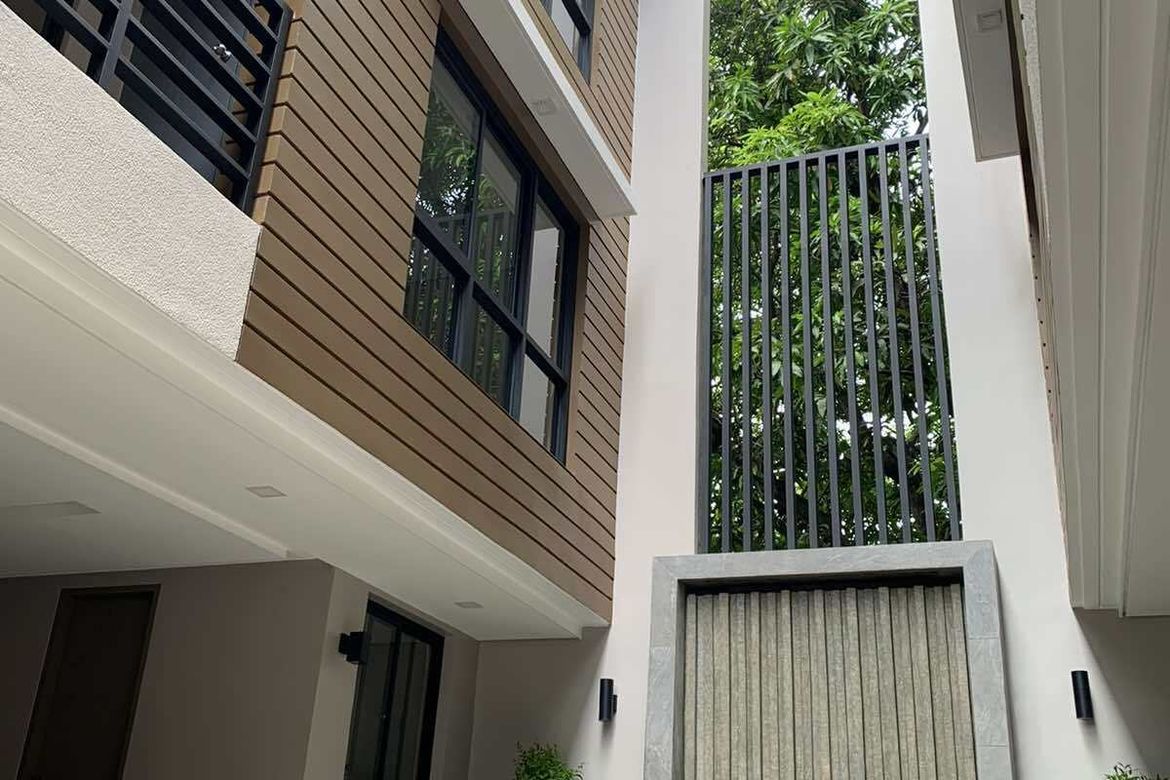 4 Bedroom Townhouse for Sale in Teachers Village West, Quezon City, Metro Manila – photo 3