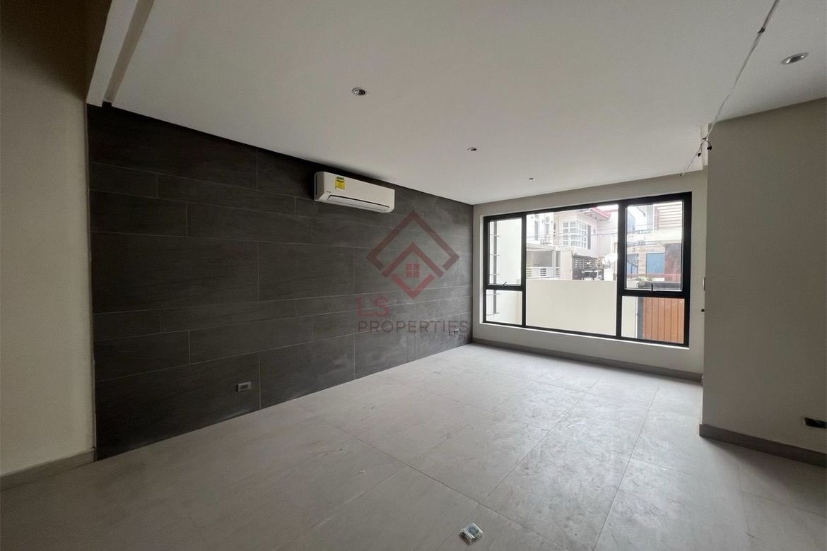 4 Bedroom Townhouse for Sale in Teheran St. Multinational Village Paranaque City, Don Bosco, Parañaque, Metro Manila near LRT-1 Bambang – photo 5