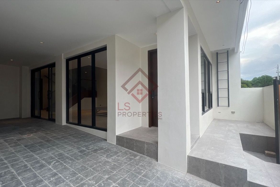 4 Bedroom Townhouse for Sale in Teheran St. Multinational Village Paranaque City, Don Bosco, Parañaque, Metro Manila near LRT-1 Bambang – photo 8
