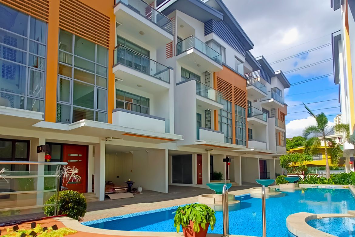 4 Bedroom Townhouse for Sale in The Hoover Townhouse, Addition Hills, San Juan, Metro Manila – photo 2