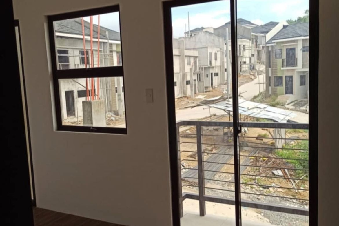 4 Bedroom Townhouse for Sale in Tubod, Minglanilla, Cebu – photo 2