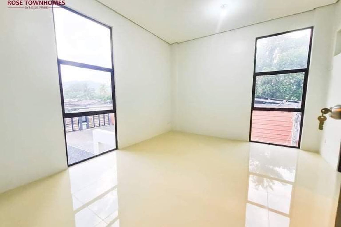 4 Bedroom Townhouse for Sale in Tunghaan, Minglanilla, Cebu – photo 8