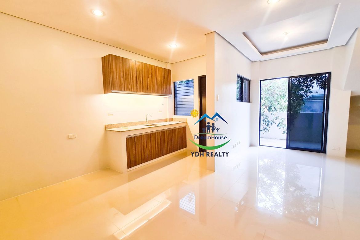 4 Bedroom Townhouse for Sale in Tunghaan, Minglanilla, Cebu – photo 5