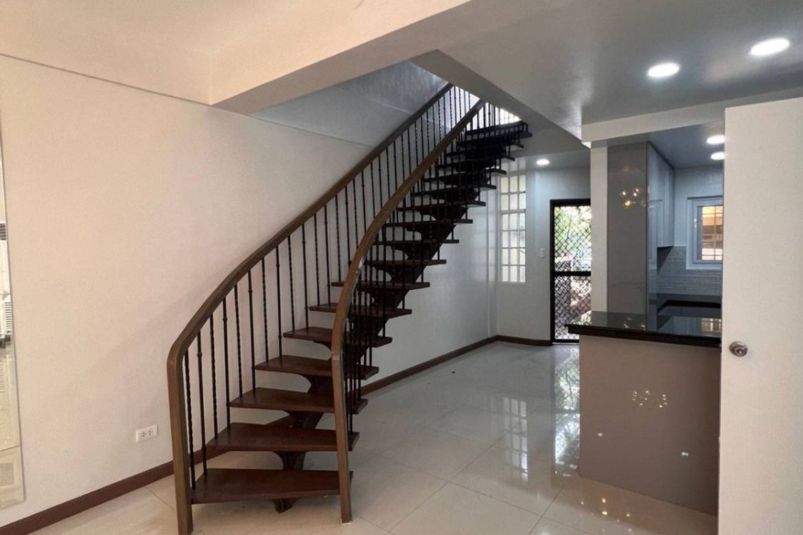 4 Bedroom Townhouse for Sale in Ugong, Pasig, Metro Manila – photo 2
