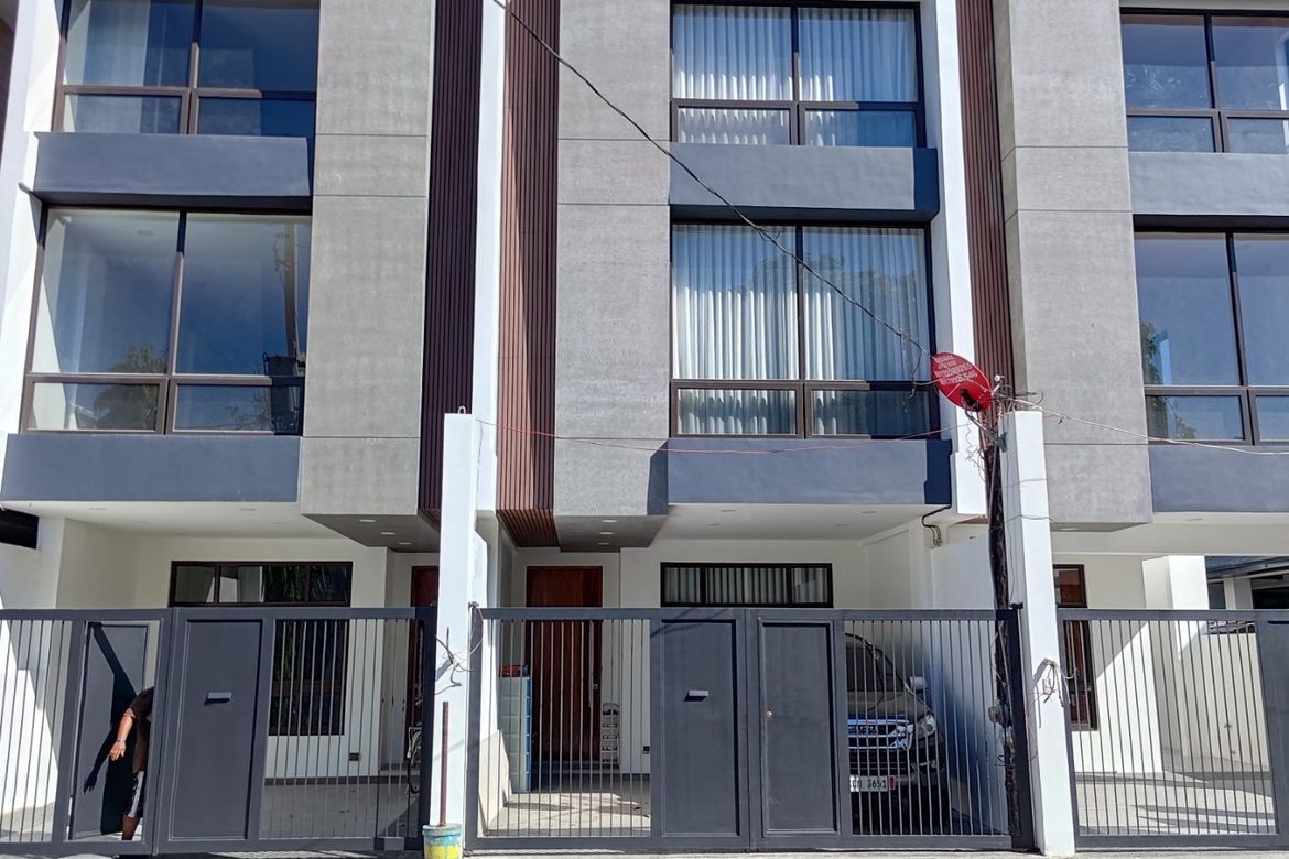 4 Bedroom Townhouse for Sale in Western Bicutan, Taguig, Metro Manila