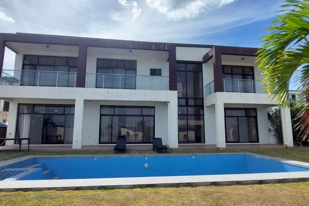 4 Bedroom Villa for Sale in Balibago, Angeles, Pampanga