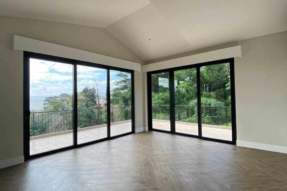 4 Bedroom Villa for Sale in Barangay 16, Batangas City, Batangas – photo 3