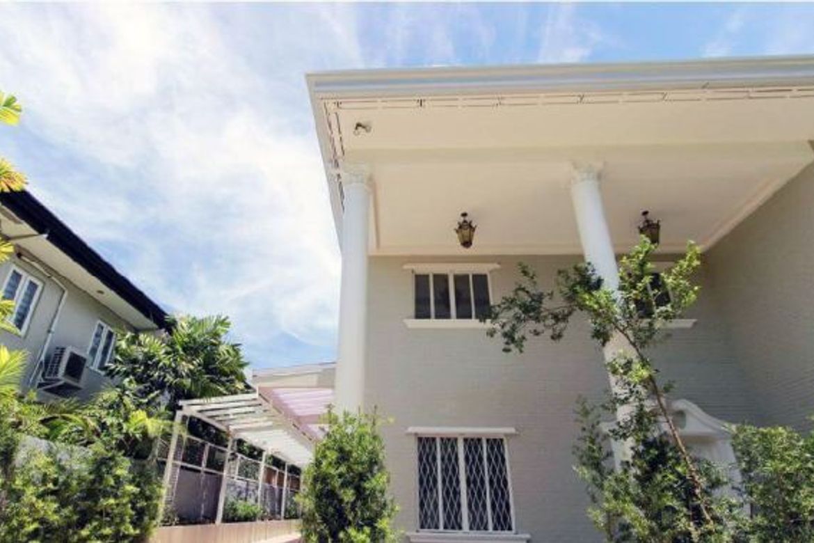 4 Bedroom Villa for Sale in Dasmariñas Village, Dasmariñas North, Makati City near MRT-3 Magallanes – photo 7