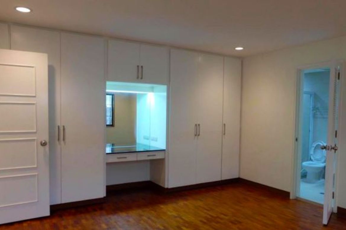 4 Bedroom Villa for Sale in Dasmariñas Village, Dasmariñas North, Makati, Metro Manila near MRT-3 Magallanes – photo 3