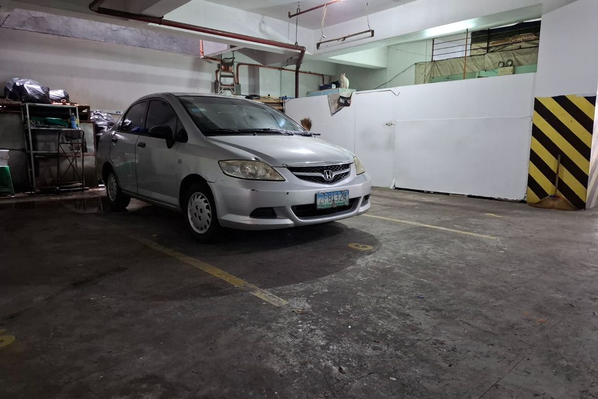42 Bedroom Shophouse for Sale in Loyola Heights, Quezon City, Metro Manila near LRT-2 Katipunan – photo 7