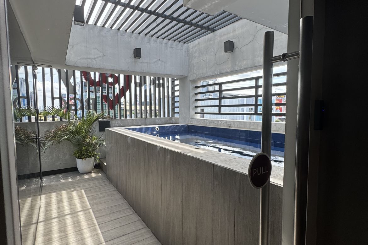 45 Bedroom Condo for Sale in Pinagkaisahan, Makati City near MRT-3 Buendia – photo 10