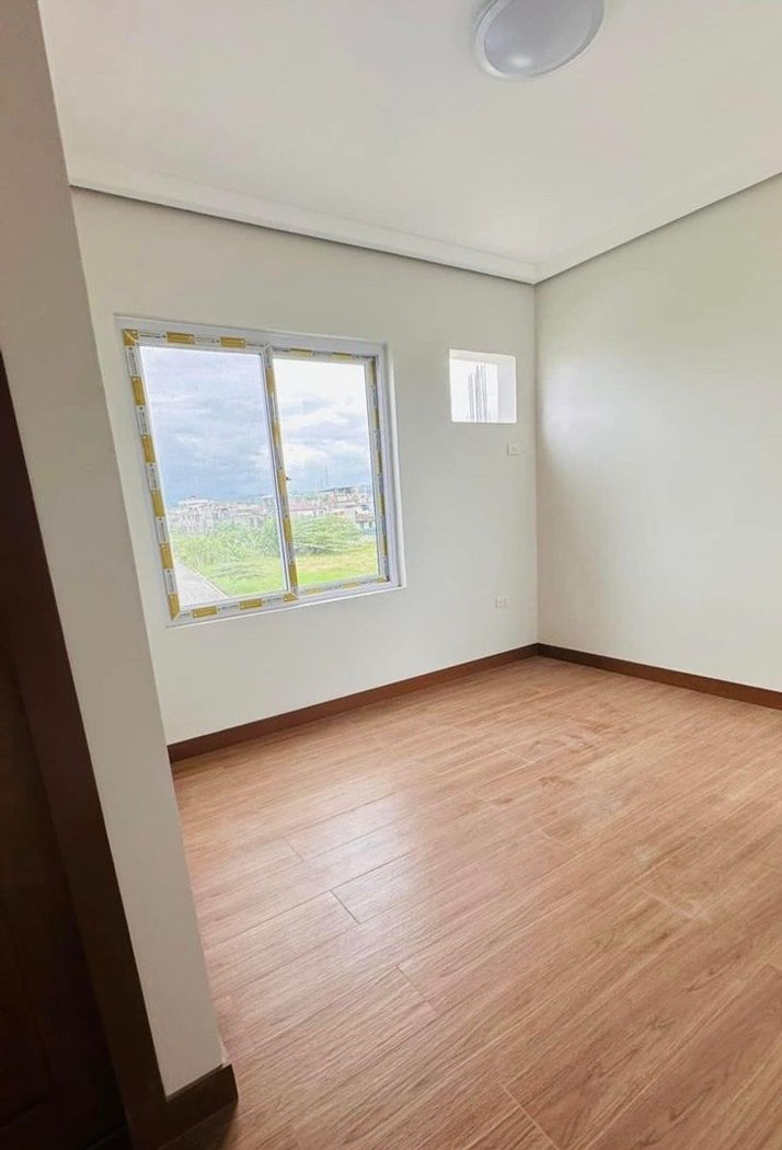 5-Bedroom 3-Storey House with Pool for Sale in Greenwoods Executive Village, Taytay, Rizal – photo 4