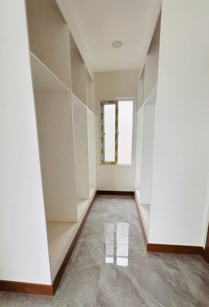 5-Bedroom 3-Storey House with Pool for Sale in Greenwoods Executive Village, Taytay, Rizal – photo 14