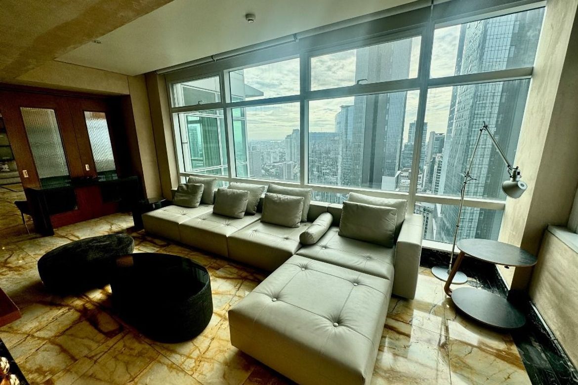 5 Bedroom Apartment for Rent in One Roxas Triangle Tower, Urdaneta, Makati, Metro Manila near MRT-3 Buendia photo 2