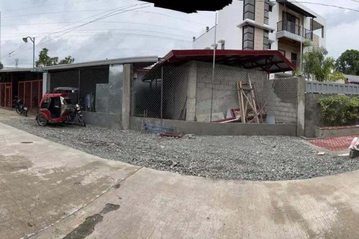 5 Bedroom Commercial for Sale in Poblacion, Basista, Pangasinan – photo 5