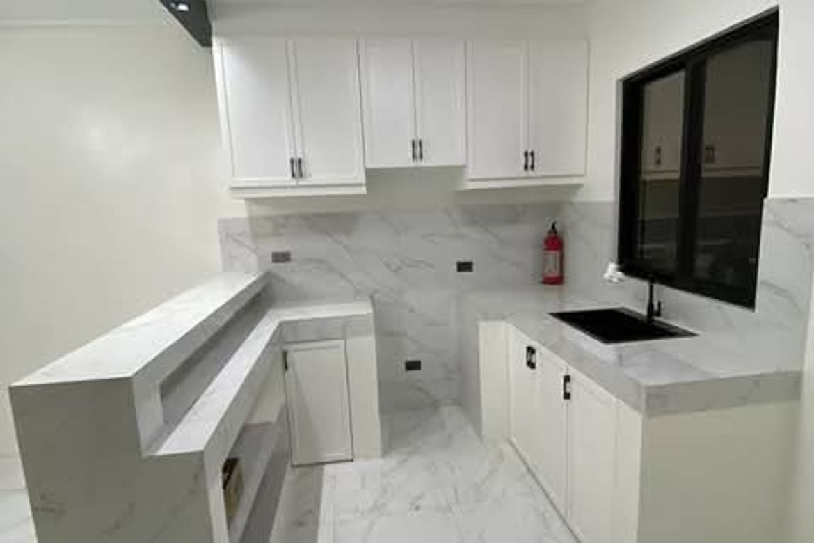 5 Bedroom Condo for Sale in Almanza Uno, Las Piñas, Metro Manila – photo 2
