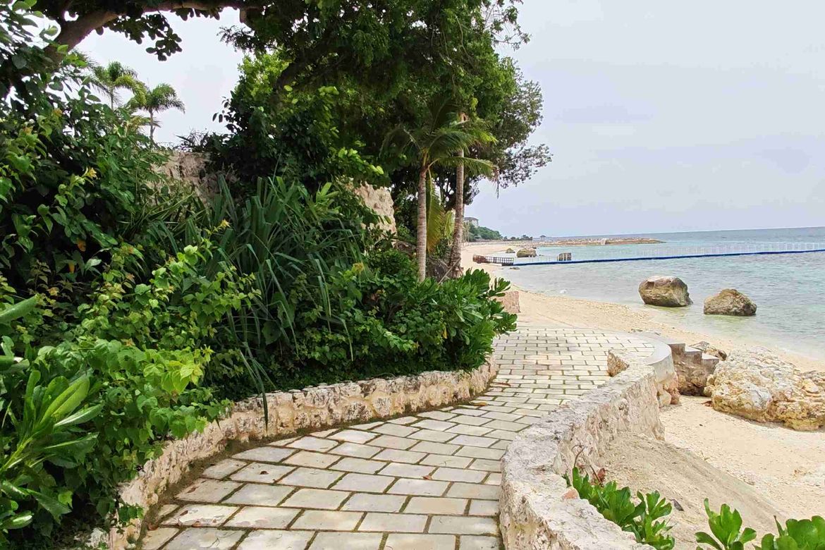 5 Bedroom Condo for Sale in Aruga Resort and Residences, Punta Engaño, Lapu-Lapu, Cebu – photo 3