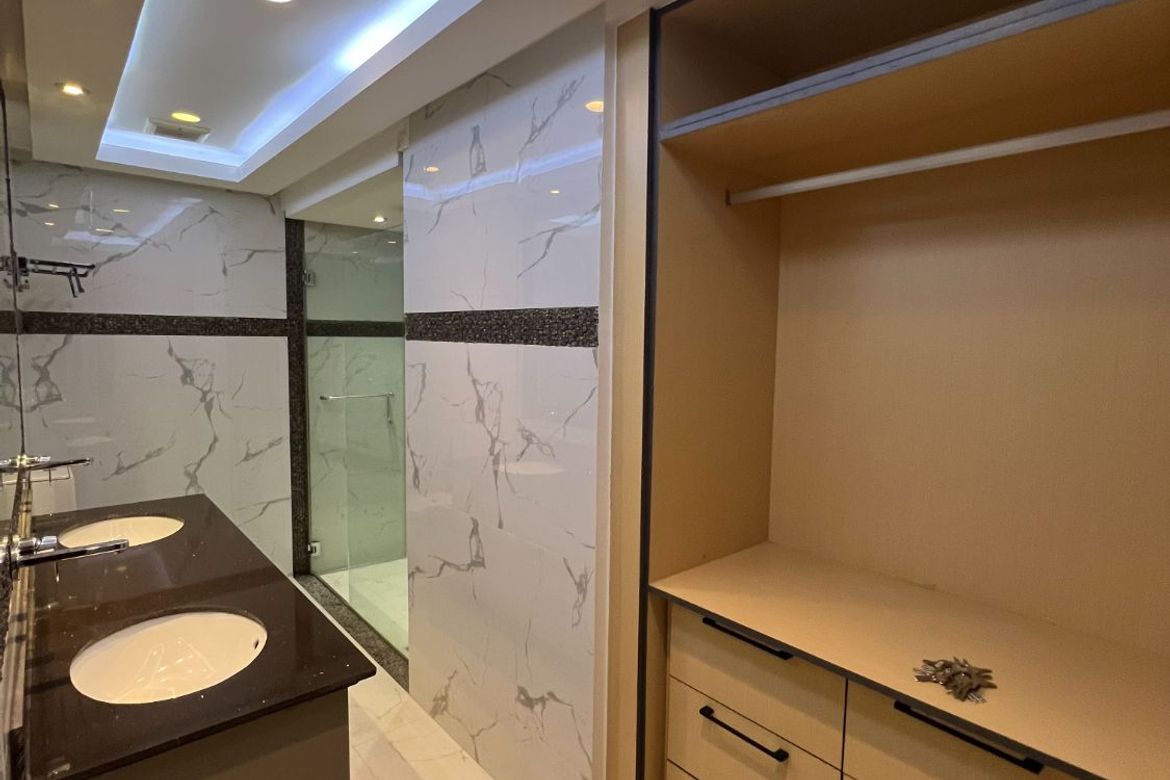 5 Bedroom Condo for Sale in Four Seasons Riviera, San Nicolas, Manila, Metro Manila near LRT-1 Central Terminal – photo 4