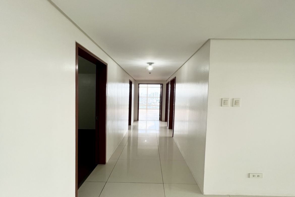 5 Bedroom Condo for Sale in Greenhills, San Juan, Metro Manila – photo 6