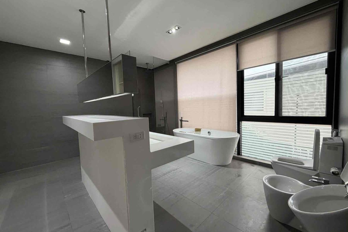 5 Bedroom House for Rent in Ayala Alabang Village, New Alabang Village, Muntinlupa, Metro Manila photo 6