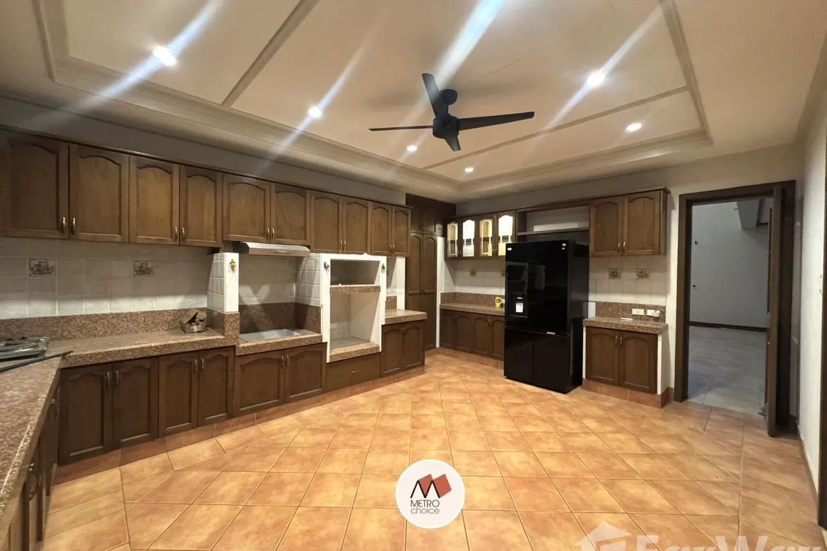 5 Bedroom House for Rent in Ayala Alabang Village, New Alabang Village, Muntinlupa, Metro Manila photo 5