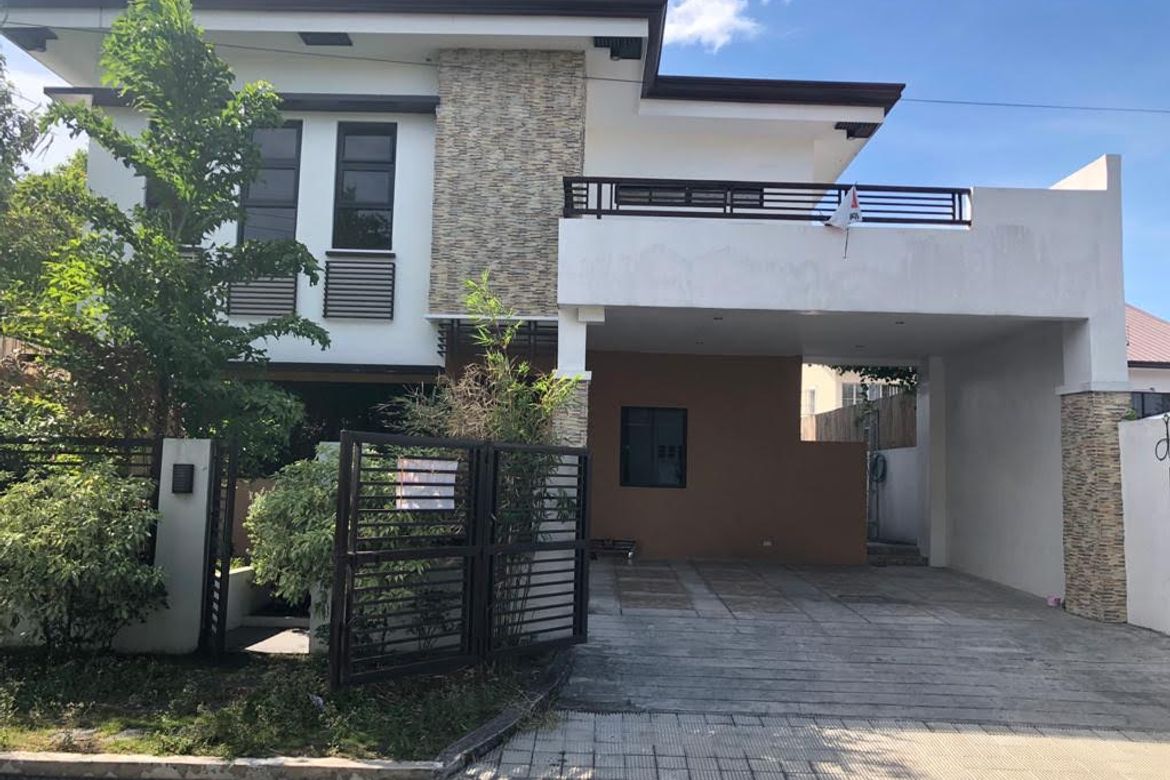 5 Bedroom House for Rent in Barangay 201, Pasay, Metro Manila