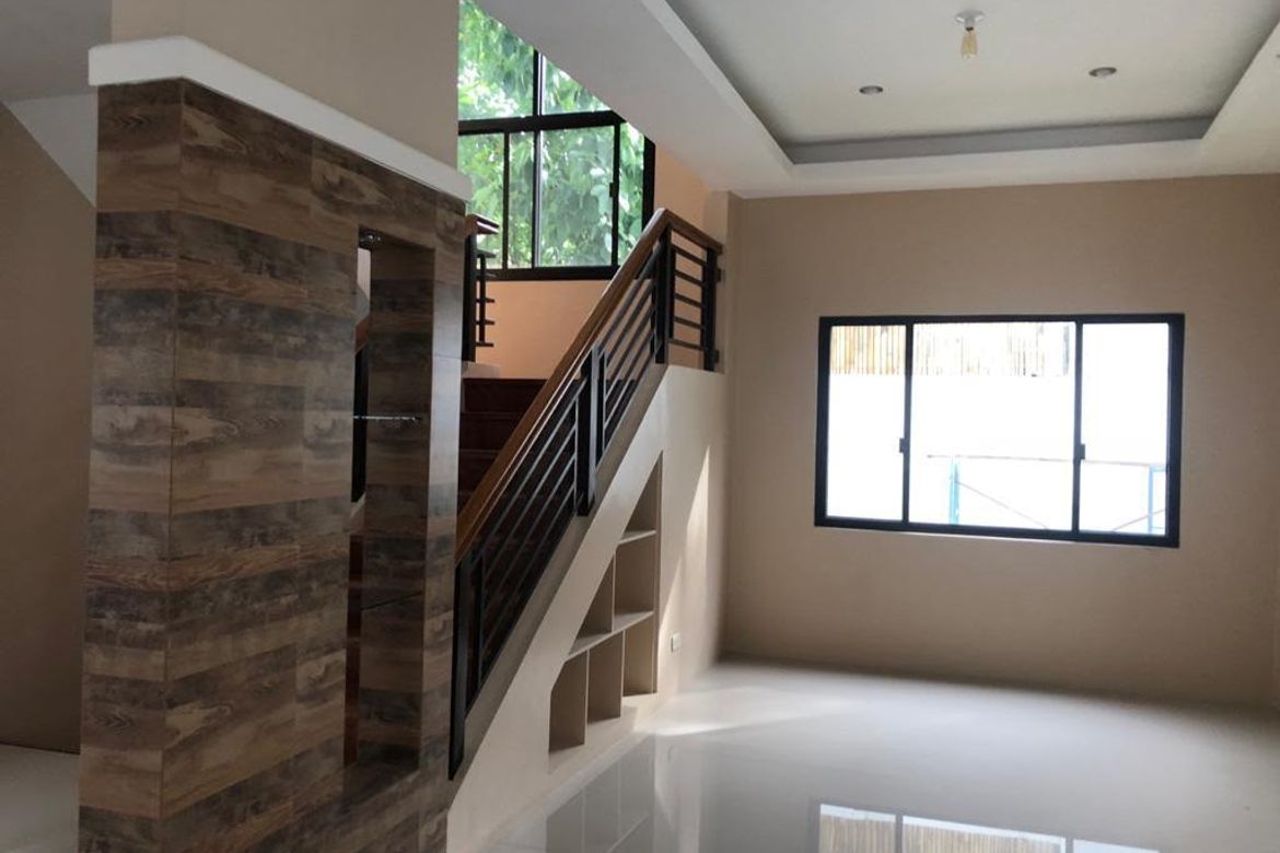 5 Bedroom House for Rent in Barangay 201, Pasay, Metro Manila photo 2