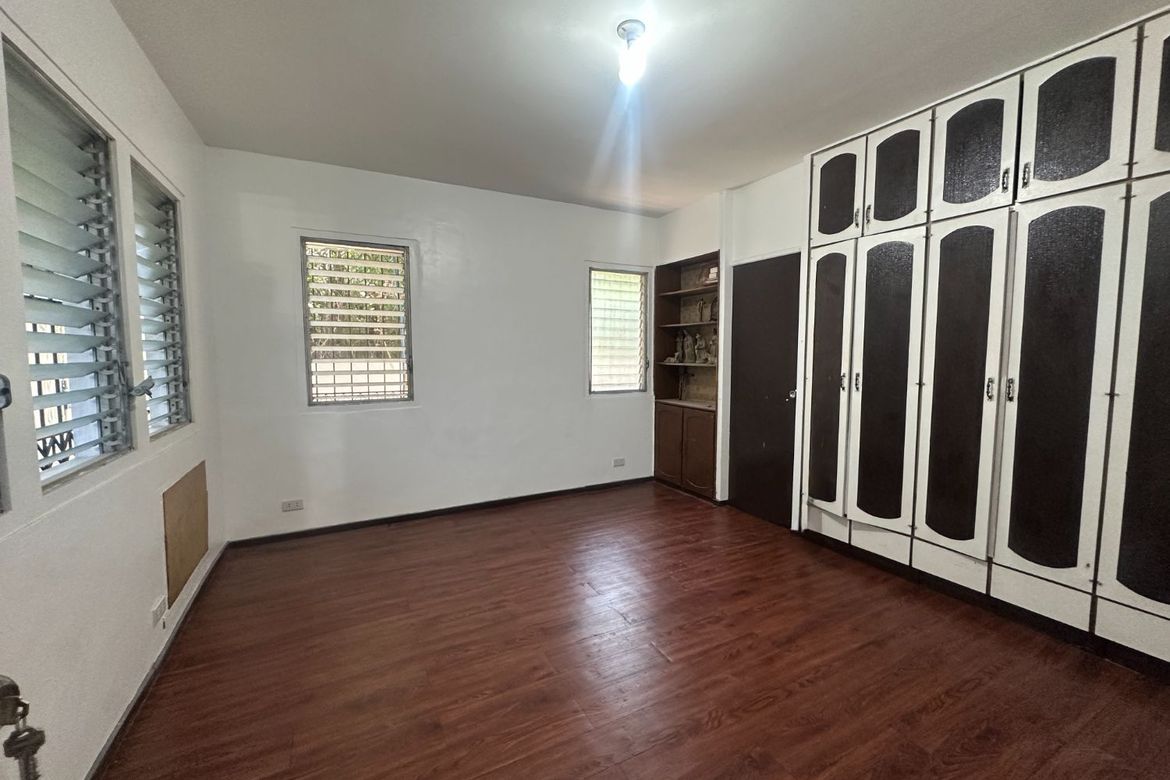 5 Bedroom House for Rent in BF Homes, Parañaque, Metro Manila photo 3
