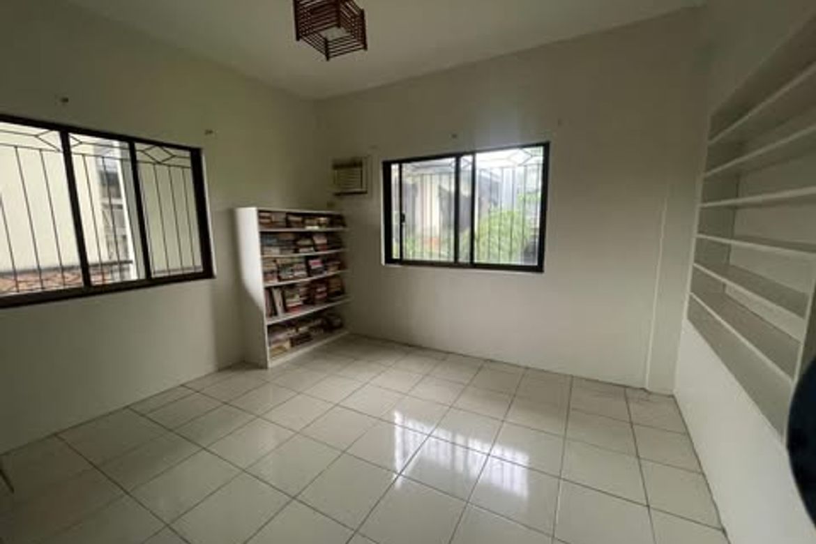 5 Bedroom House for Rent in Caniogan, Pasig, Metro Manila photo 3