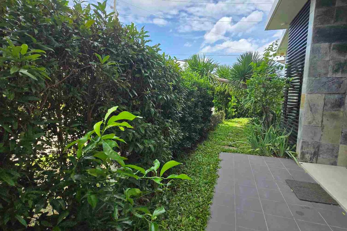 5 Bedroom House for Rent in Canlubang, Calamba, Laguna photo 4