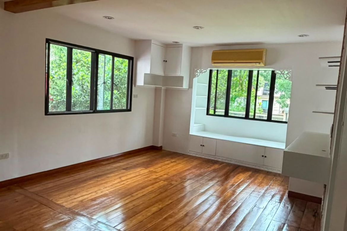5 Bedroom House for Rent in Cupang, Muntinlupa, Metro Manila photo 2