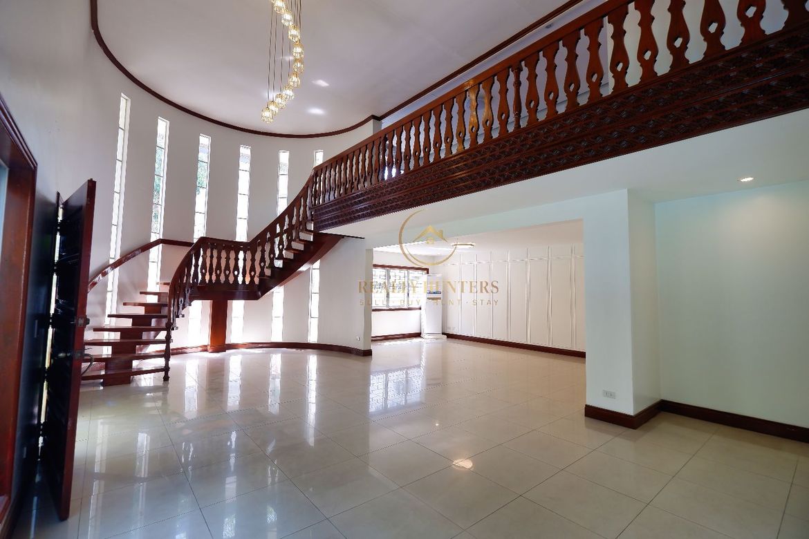 5 Bedroom House for Rent in Dasmariñas North, Makati, Metro Manila near MRT-3 Ayala photo 2