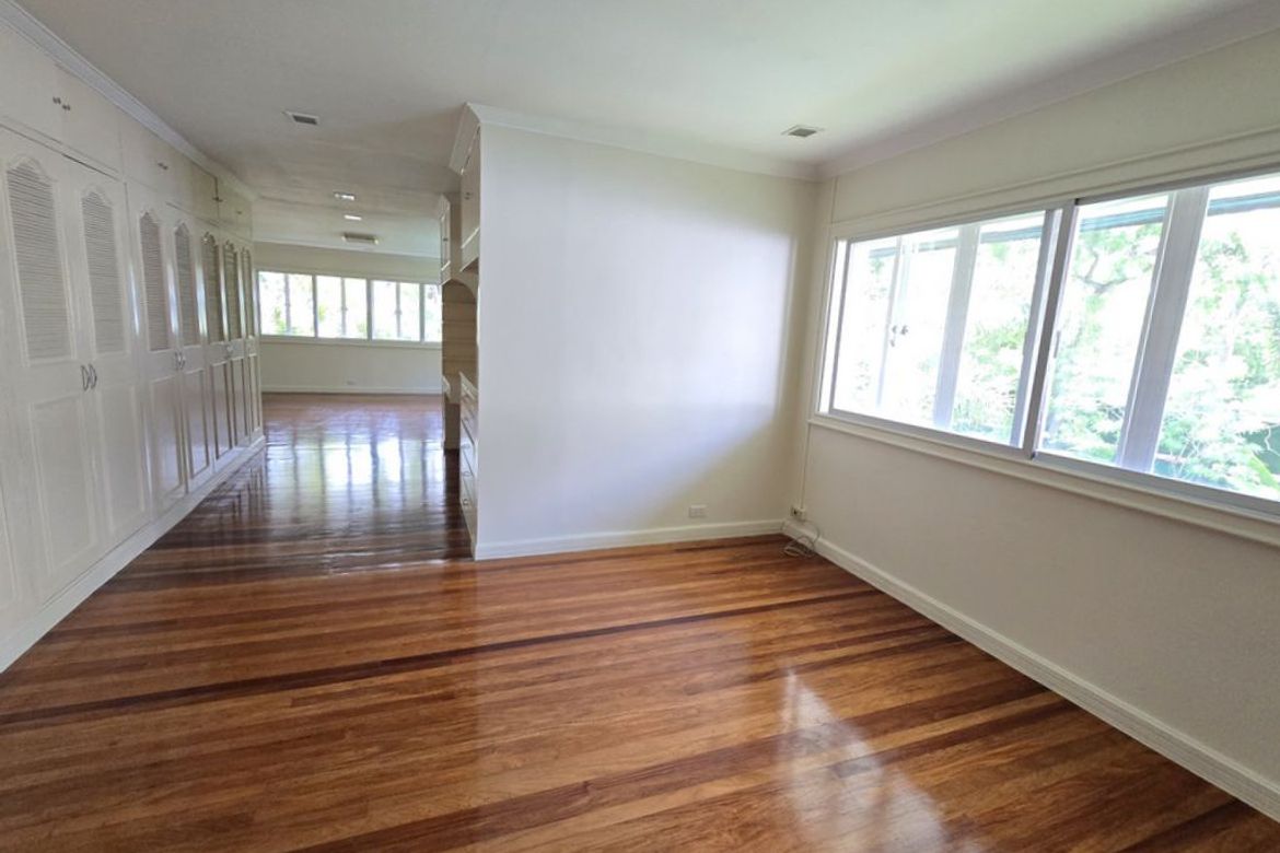 5 Bedroom House for Rent in Dasmariñas North, Makati, Metro Manila near MRT-3 Magallanes photo 8